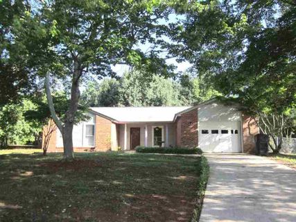 118 Sedgefield Court
