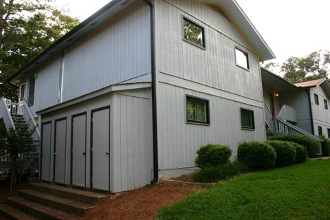16 D Hartwell Villas