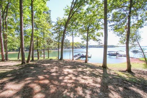137 Whitaker Road sold home in Lakewood, Townville, SC