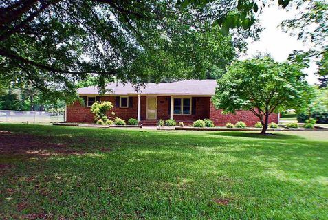 1008 Dickerson Road