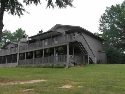 20C Hartwell Villas