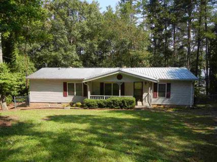 290 Cardinal Lane sold home in Shorewood, Toccoa, GA
