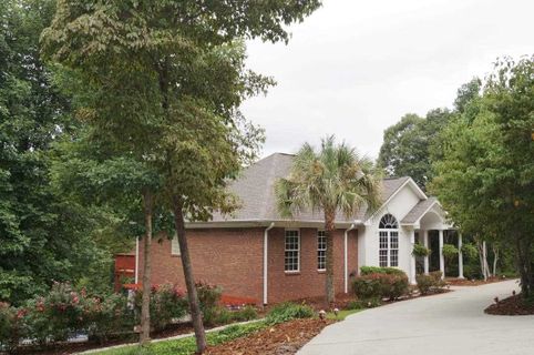 1804 Yorktown Drive