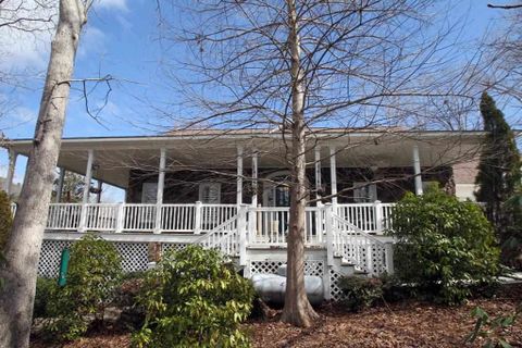 215 N Harbour Drive Point lot in North Harbou