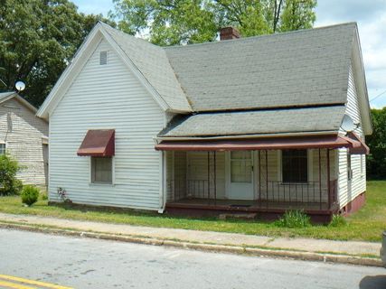 324 F Street