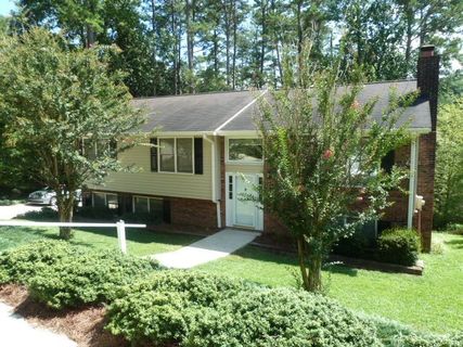 317 Holloway Street