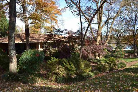 702 Westhampton Drive