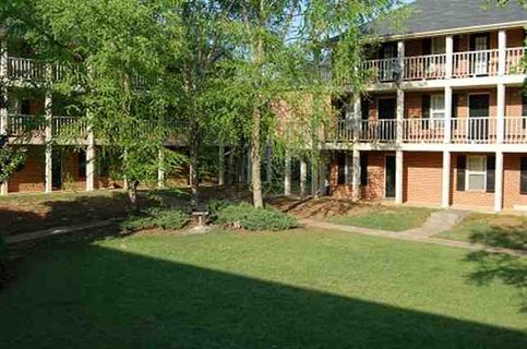 250 Elm St. #823