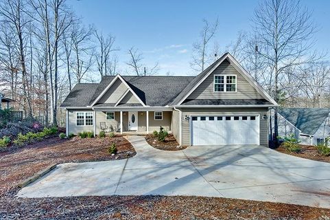421 Den Ridge Drive