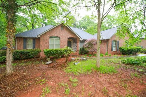 1008 Hunters Trail