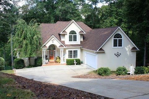 108 Pinnacle Pointe Drive