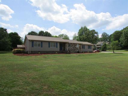 109 Clarendon Drive