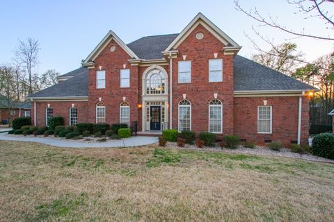 312 Oakmont Drive