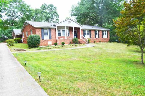 113 E Brookwood