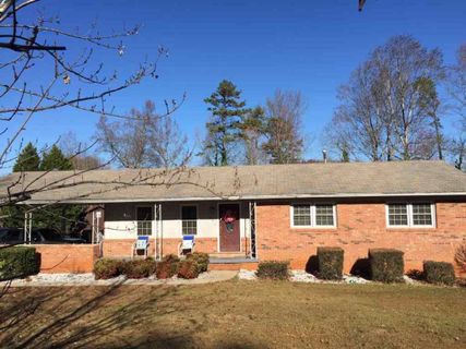 606 W Springwood Drive