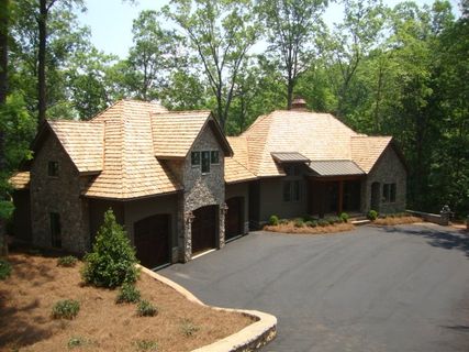 Lt 16 Rock Point The Oaks at Lake Keowee