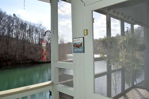 902 Loran Pointe Circle Loran Pointe on Lake Keow