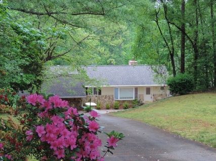 1436 Coneross Point