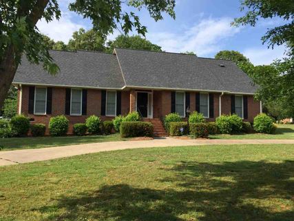 302 Brittany Park