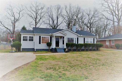 3207 Howland Drive