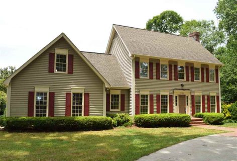 501 Wellesley Place