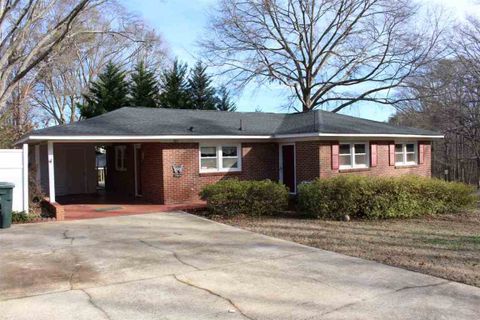 507 Robinhood Drive