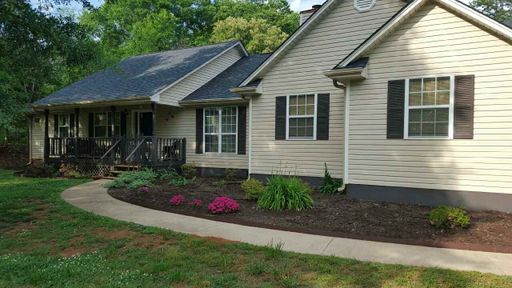 1804 Mcclellan Road
