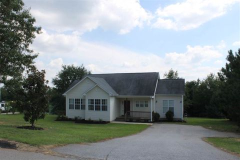 106 Hallmark Lane
