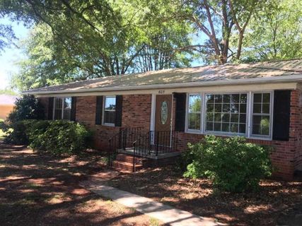 605 Middle Park Drive