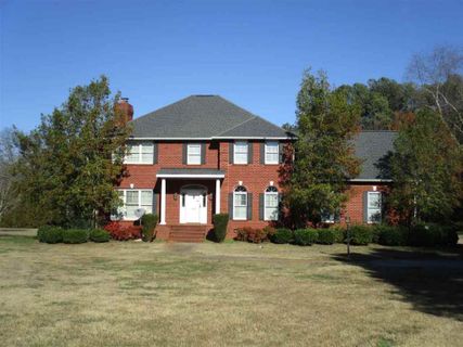 412 Sutton Place