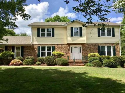 303 Williamsburg Drive sold home in Clarendon, Anderson, SC