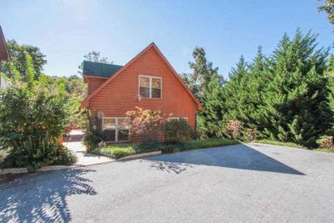 216 Serenity Bay Drive sold home in Serenity Bay, Seneca, SC