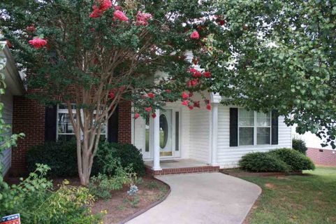 109 Amberwood Drive