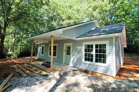 829 N Andover Drive
