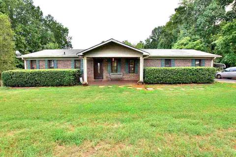 601 W Springwood Drive