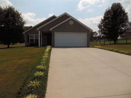 102 Lacy Lane