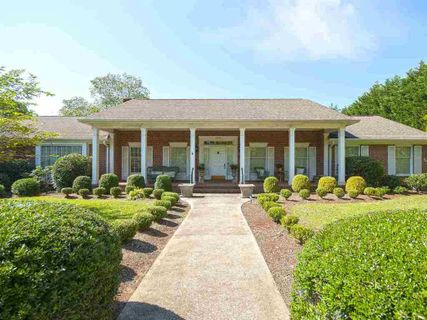 208 Fairway Drive