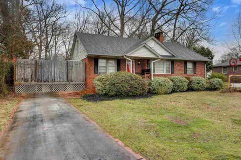 3211 Howland Drive