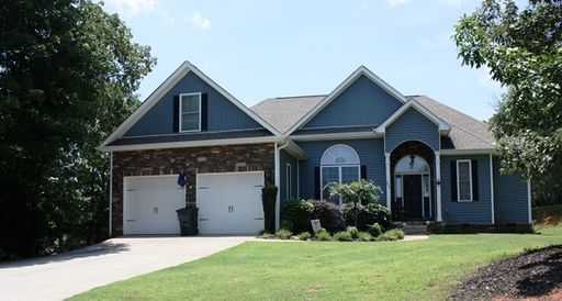 Previously sold for $230,000