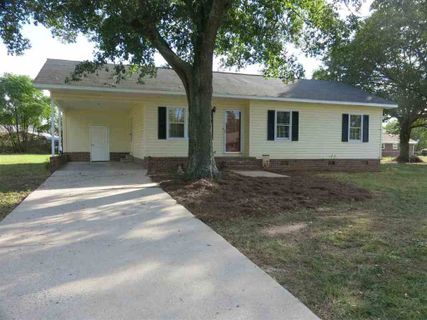 212 Skyland Drive