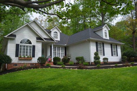210 Brittany Park