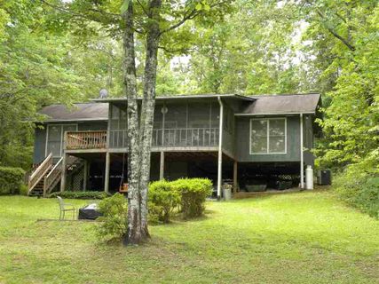 743 Red Oak Drive