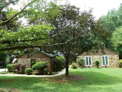 203 Mockingbird Street