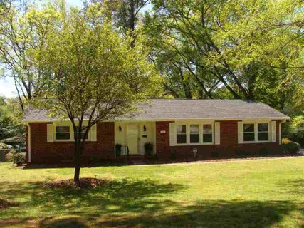 408 Ravenal Road