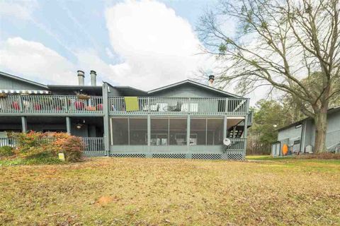 8A Hartwell Villas