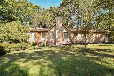 Previously sold for $208,275
