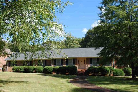 302 Holly Creek Drive