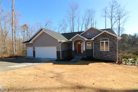112 Brookside Circle