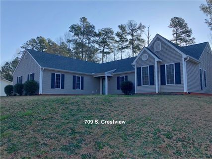 709 S Crestview Drive
