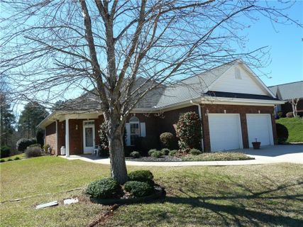123 Camelot Drive sold home in The Crossing, Seneca, SC